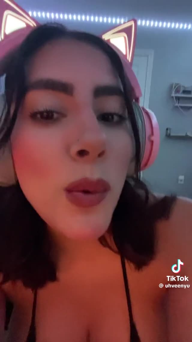 uhveeny1 uhveeny1 nude Instagram photo 53 — @uhveeny1 leaked