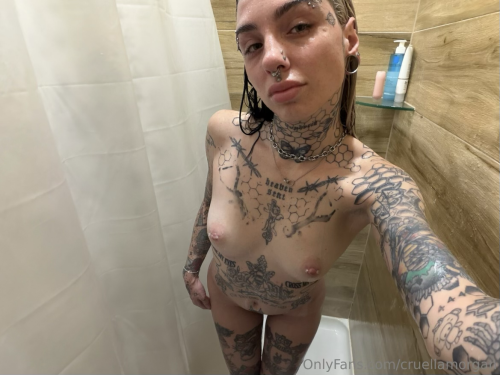 Cruellamorgan Instagram girl