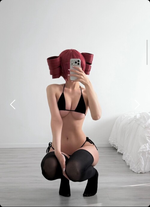 Juliamajch Instagram girl